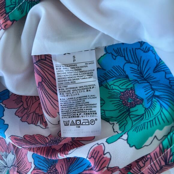 Banana Republic Factory V-Neck Sleeveless Blouse Bright Floral Work Wear S NWT - Picture 6 of 6